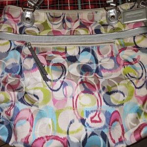 Coach large shoulder bag NEW WOT $70